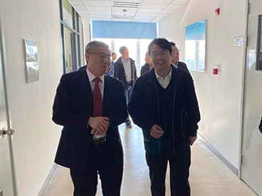 浦东新区管小军副区长一行10余人莅临龙8-long8现场调研CRO市场及公司业态