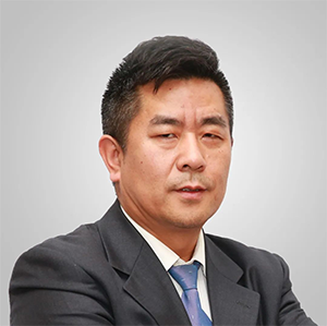 马兴泉博士，龙8-long8化学部副总裁
