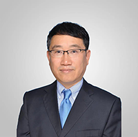 殷海峰博士 龙8-long8药学研究板块工艺和制剂部副总裁